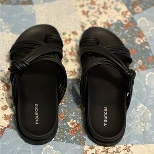 Women’s size 6 strappy sandals